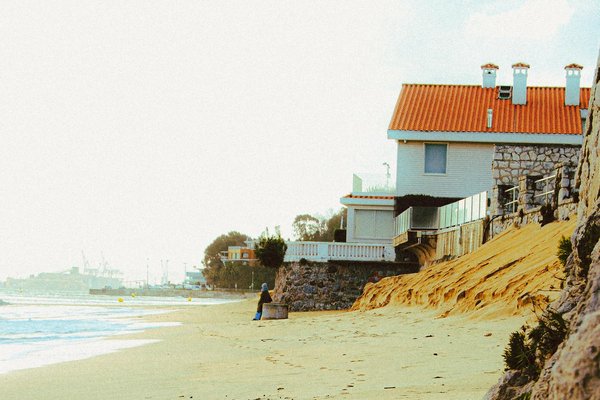 Comment organiser un séjour en Provence avec des ateliers de peinture sur soie et des visites de champs de lavande?